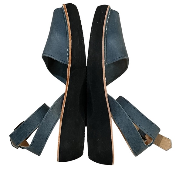 PONS Women’s 7 Slate French Blue Genuine Leather Strappy Open Toe Sandal - Picture 5 of 7